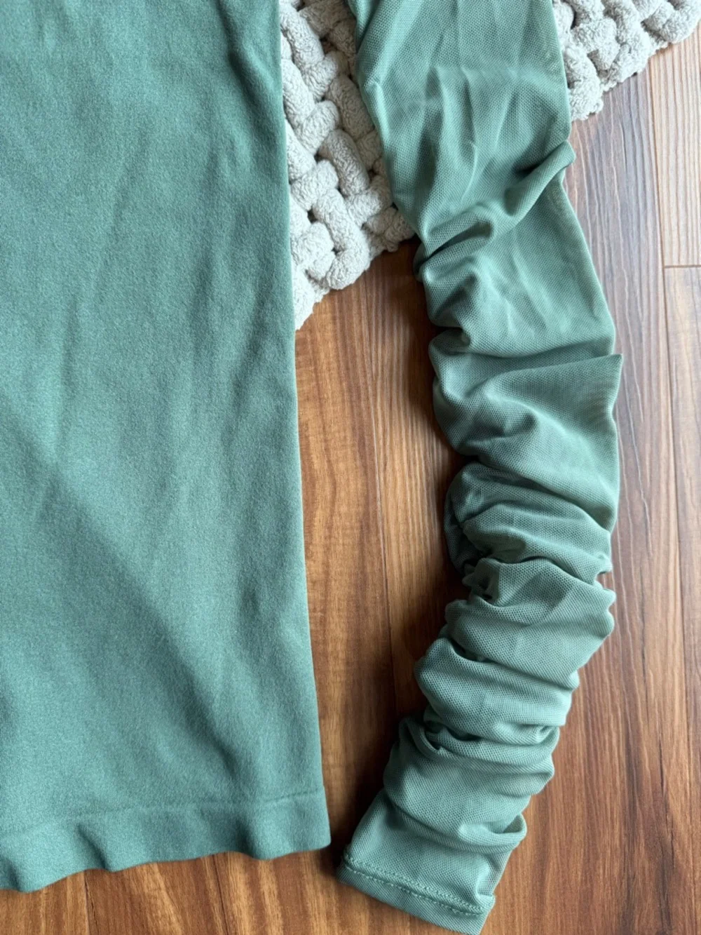 Intimately Free People | Scrunch Sleeve Seamless Mesh Top in Army Green | XS/S